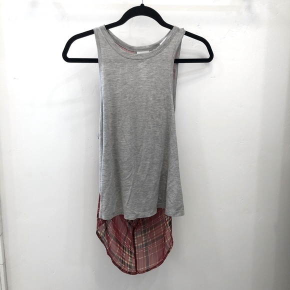 Abound Gray and Plaid Top Size Medium - Picture 1 of 4